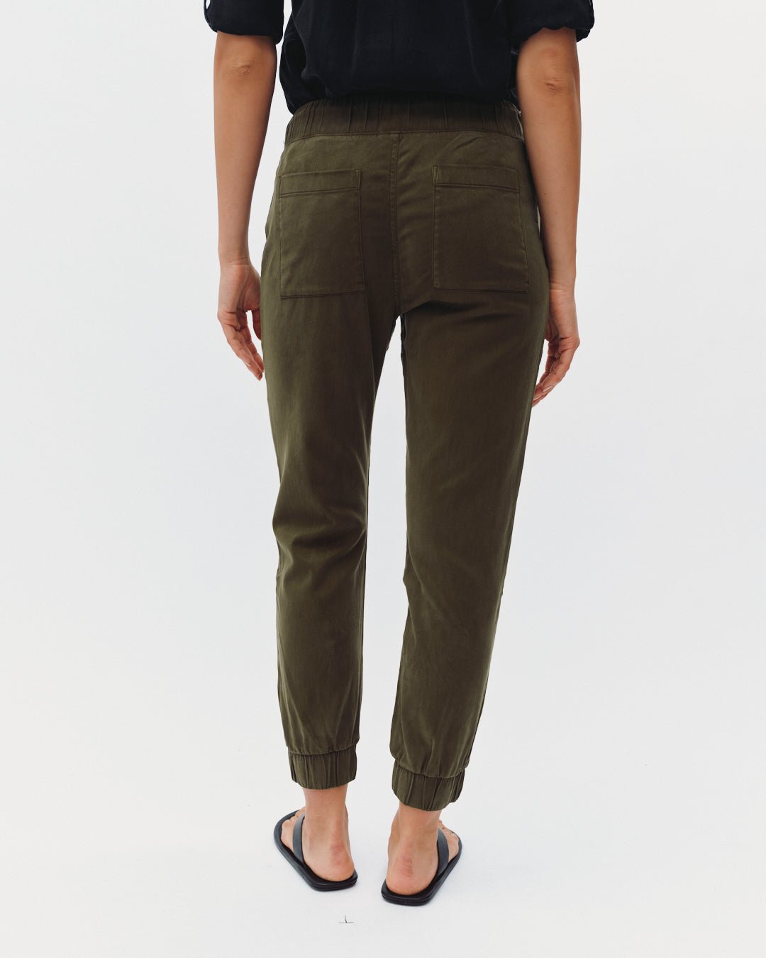 Bella DahlPocket Jogger - Olive NightJoggers