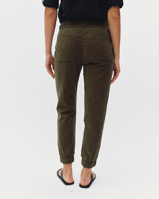 Bella Dahl Pocket Jogger  - Olive Night View 2