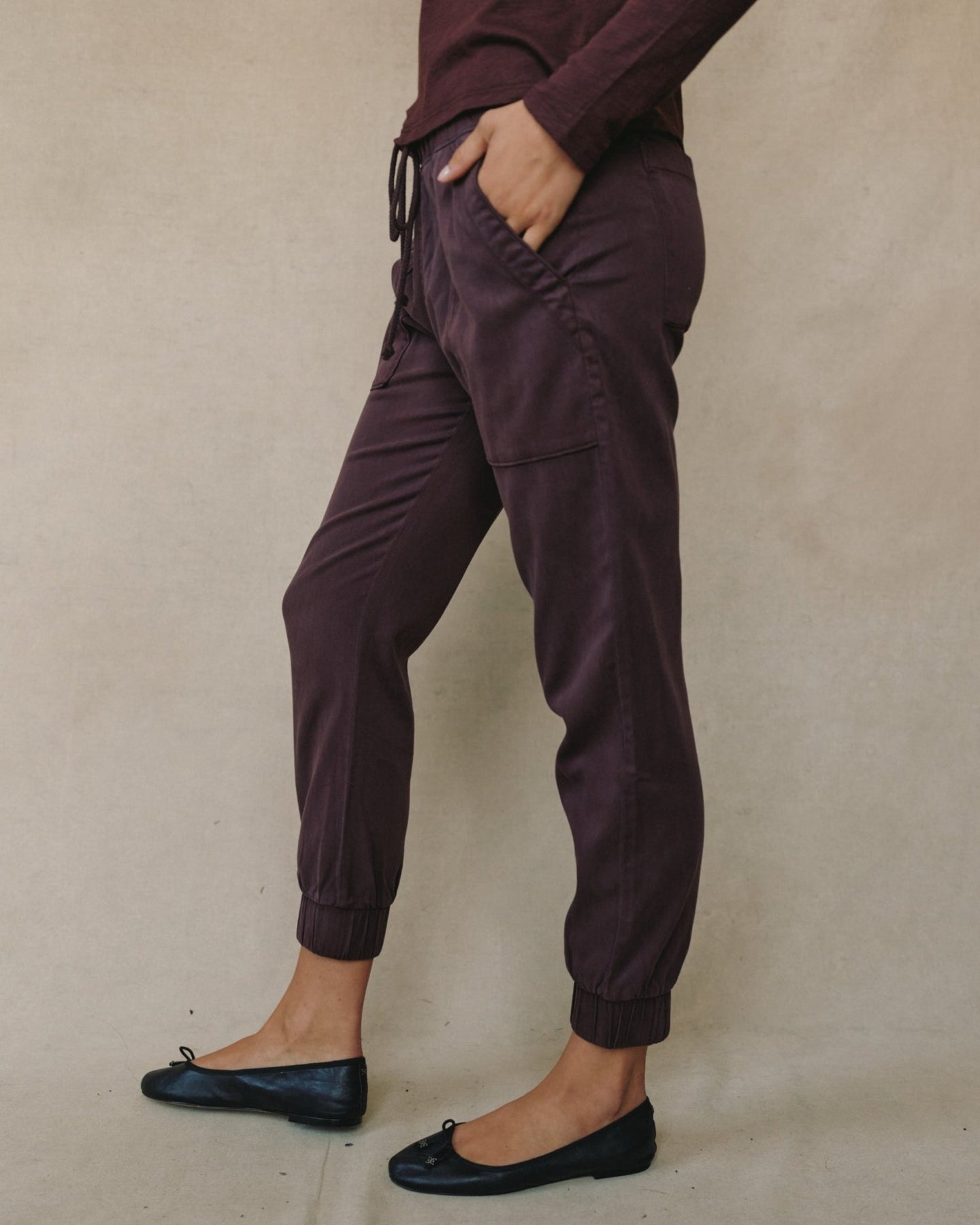 Bella DahlPocket Jogger - Pinot NoirJoggers