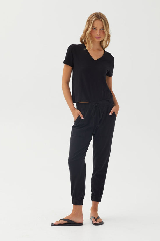 Bella Dahl Pocket Jogger - Vintage Black