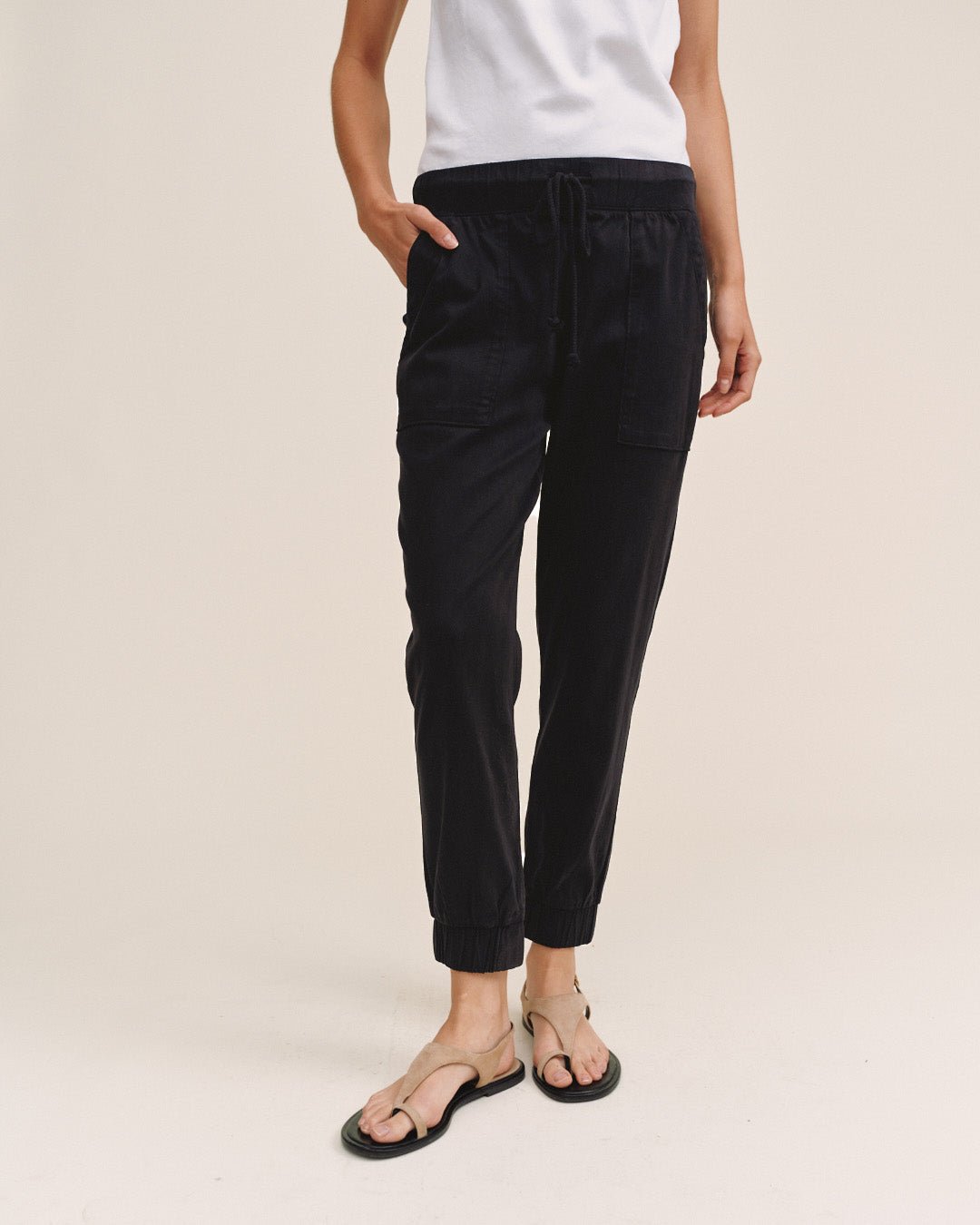 Bella DahlPocket Jogger - Vintage BlackJoggers