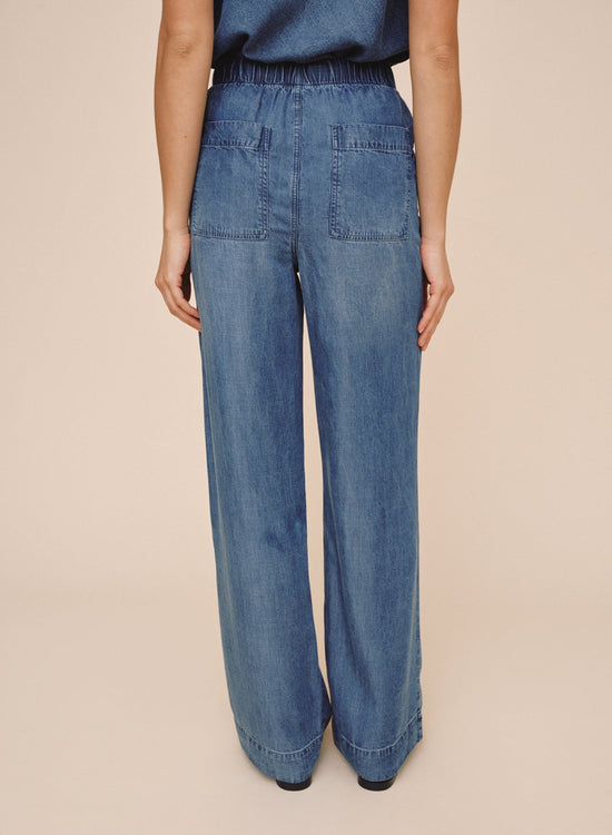 Bella Dahl Pocket Wide Leg Pant - Shadow Blue Wash View 2