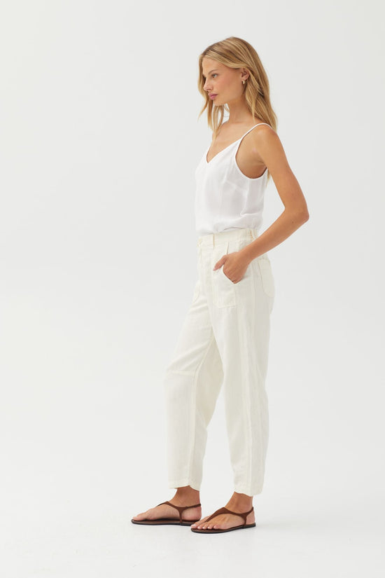 Bella Dahl Porkchop Darted Knee Pant - Ivory View 2