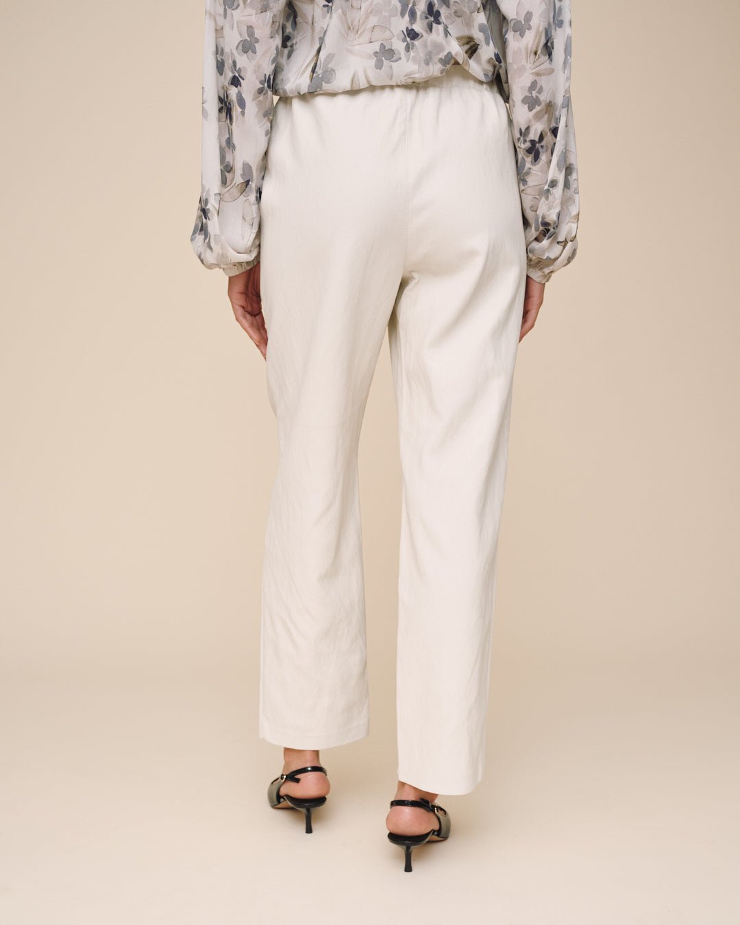 Bella DahlPull On Elastic Waist Trouser - Winter WhitePants