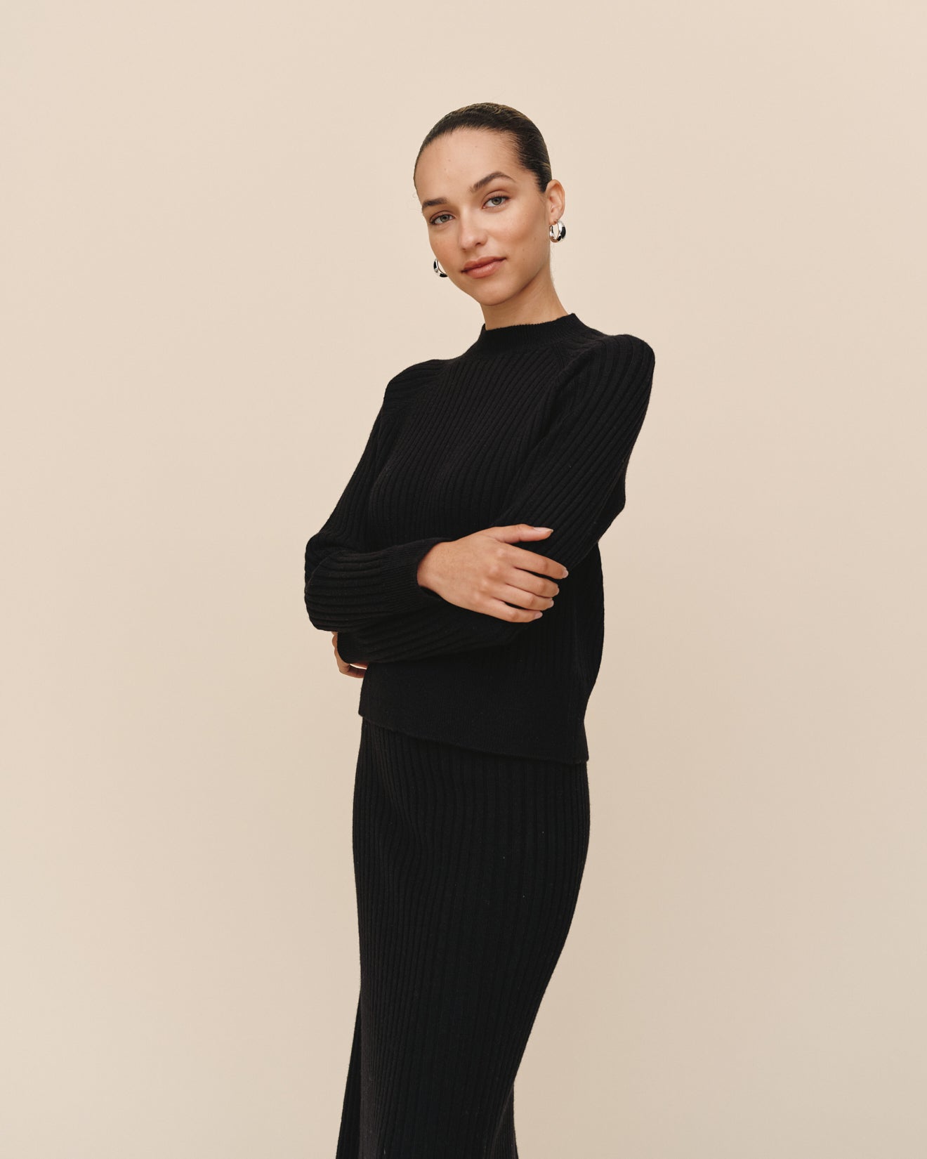 Bella DahlRaglan Ribbed Sweater - BlackSweaters