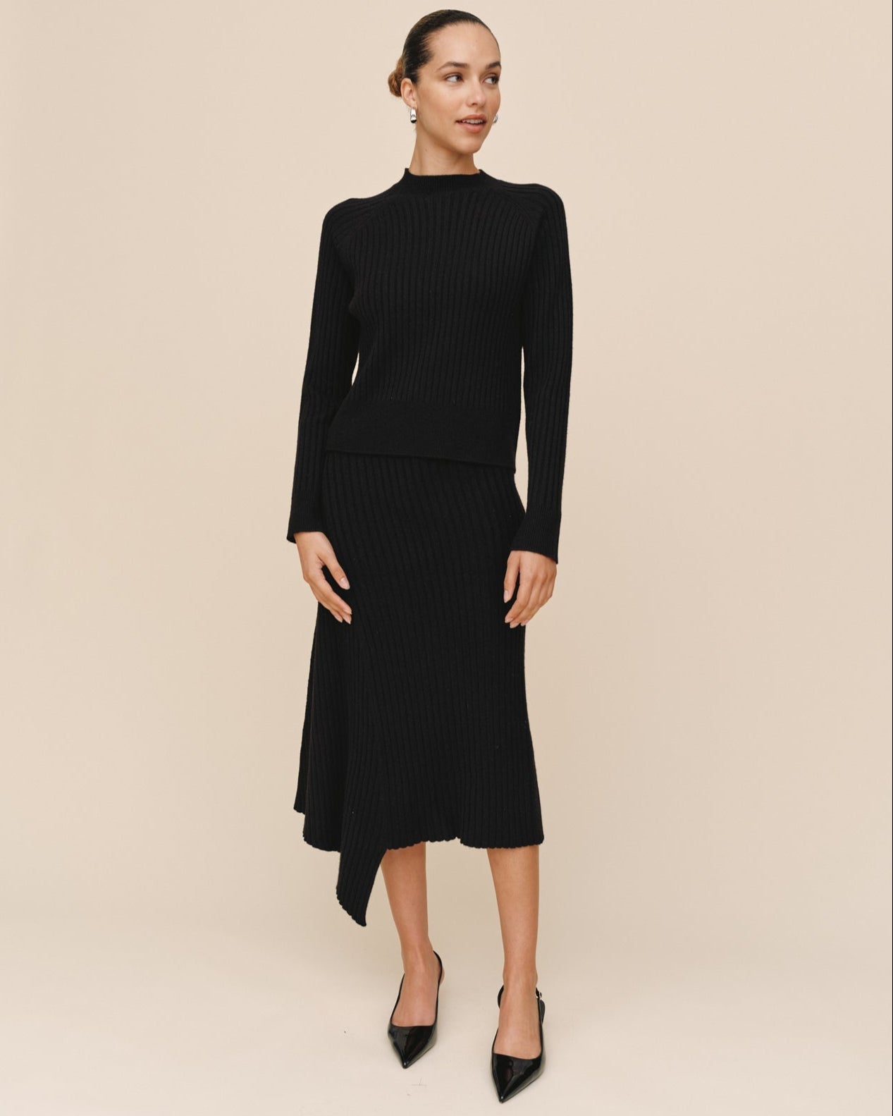 Bella DahlRaglan Ribbed Sweater - BlackSweaters