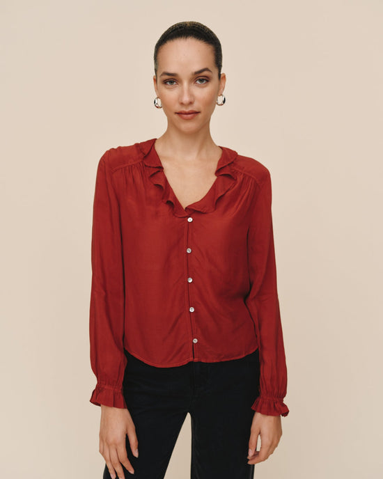 Bella Dahl Raglan Ruffle Blouse - Warm Brandy