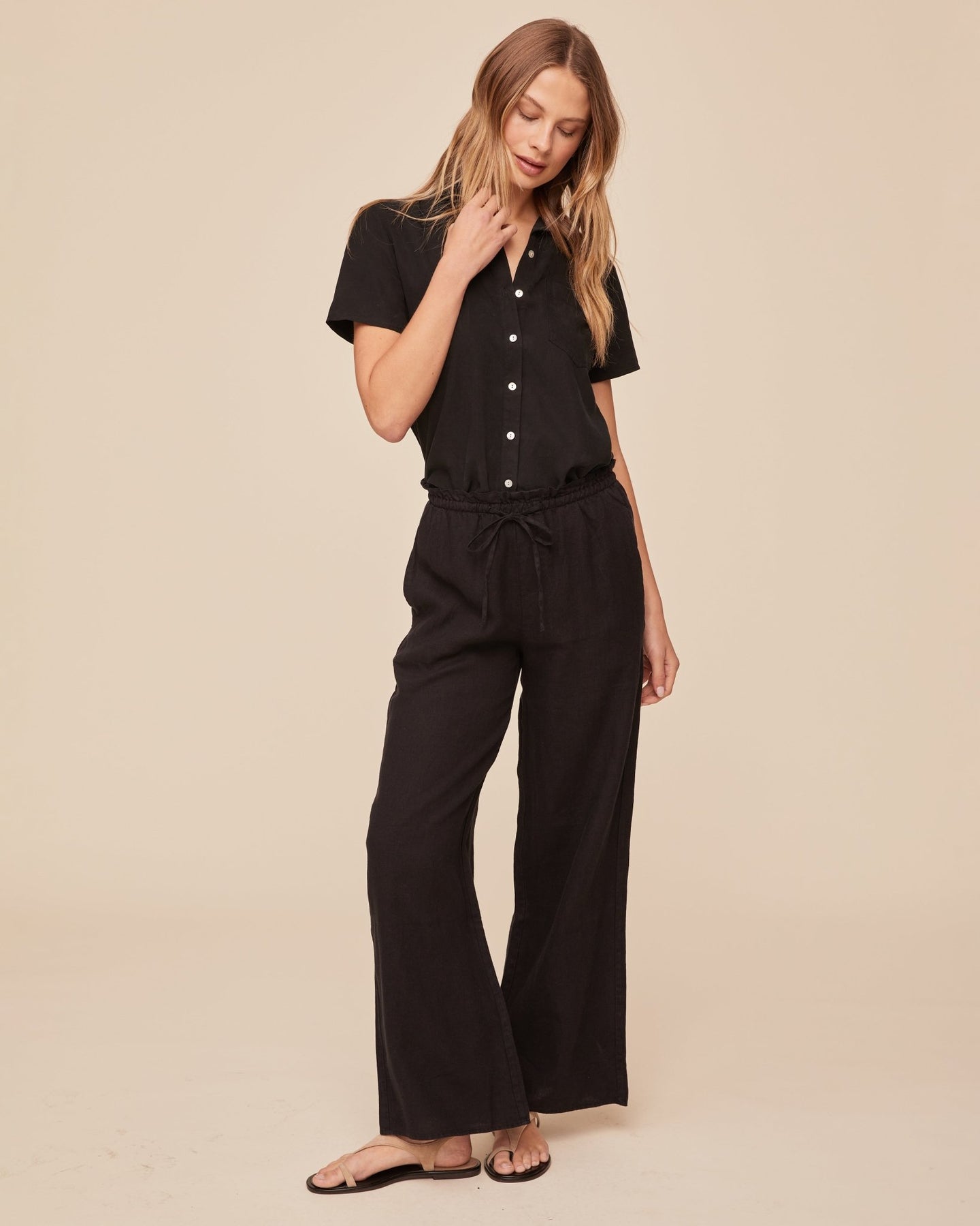 Bella DahlRuffle Waist Wide Leg Pant - BlackPants