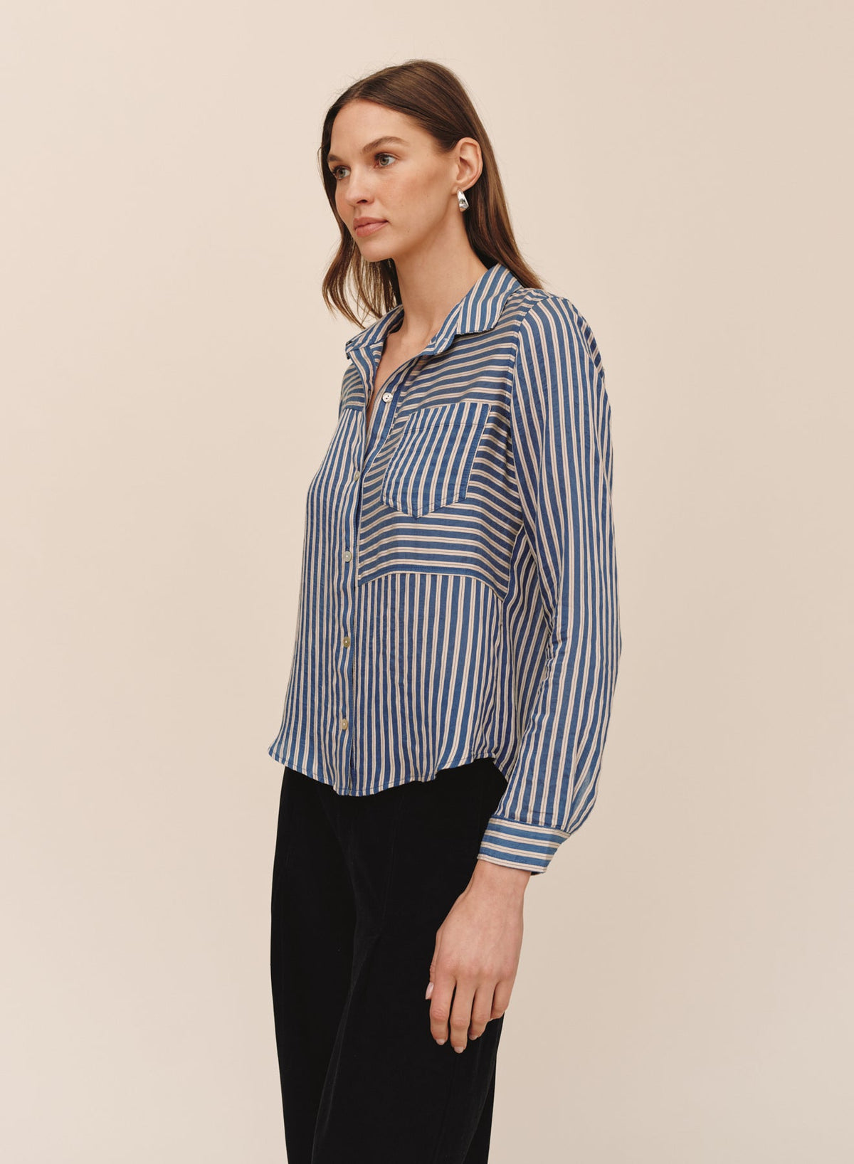 Bella DahlSeamed Button Down Shirt - Vintage Navy StripeTops