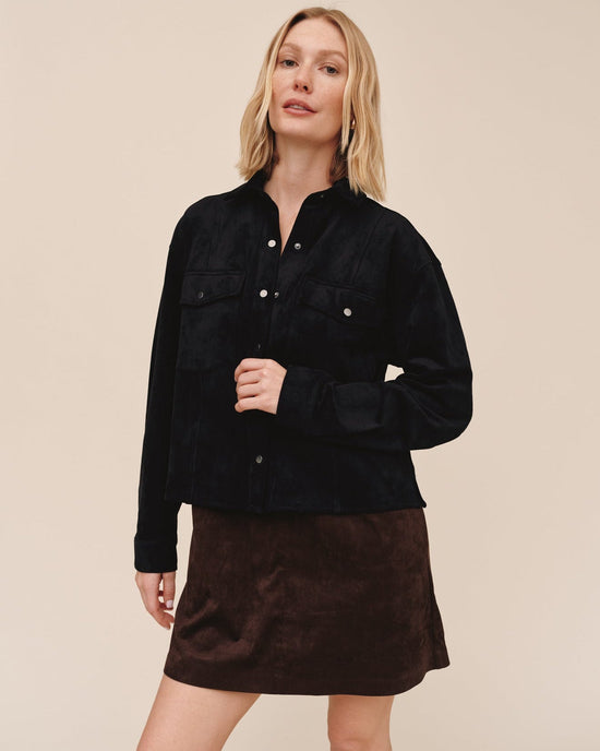 Bella Dahl Seamed Pocket Shacket - Black
