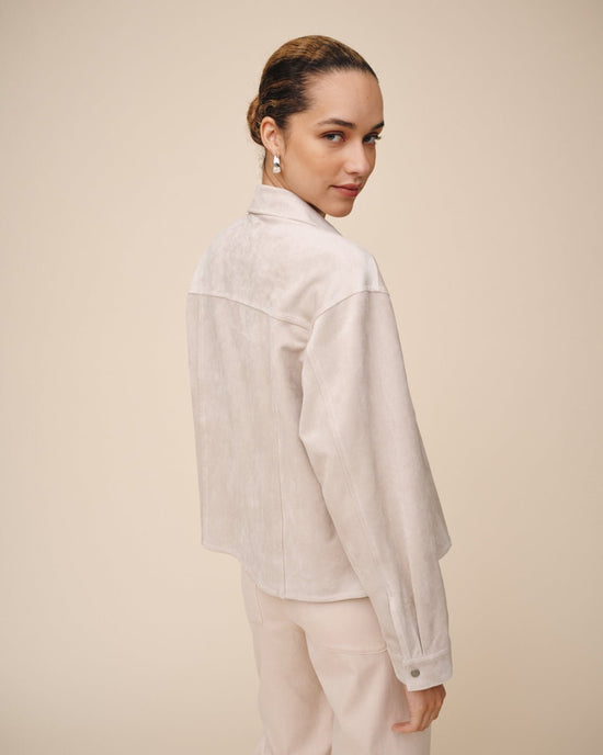 Bella Dahl Seamed Pocket Shacket - Panna Cotta View 2