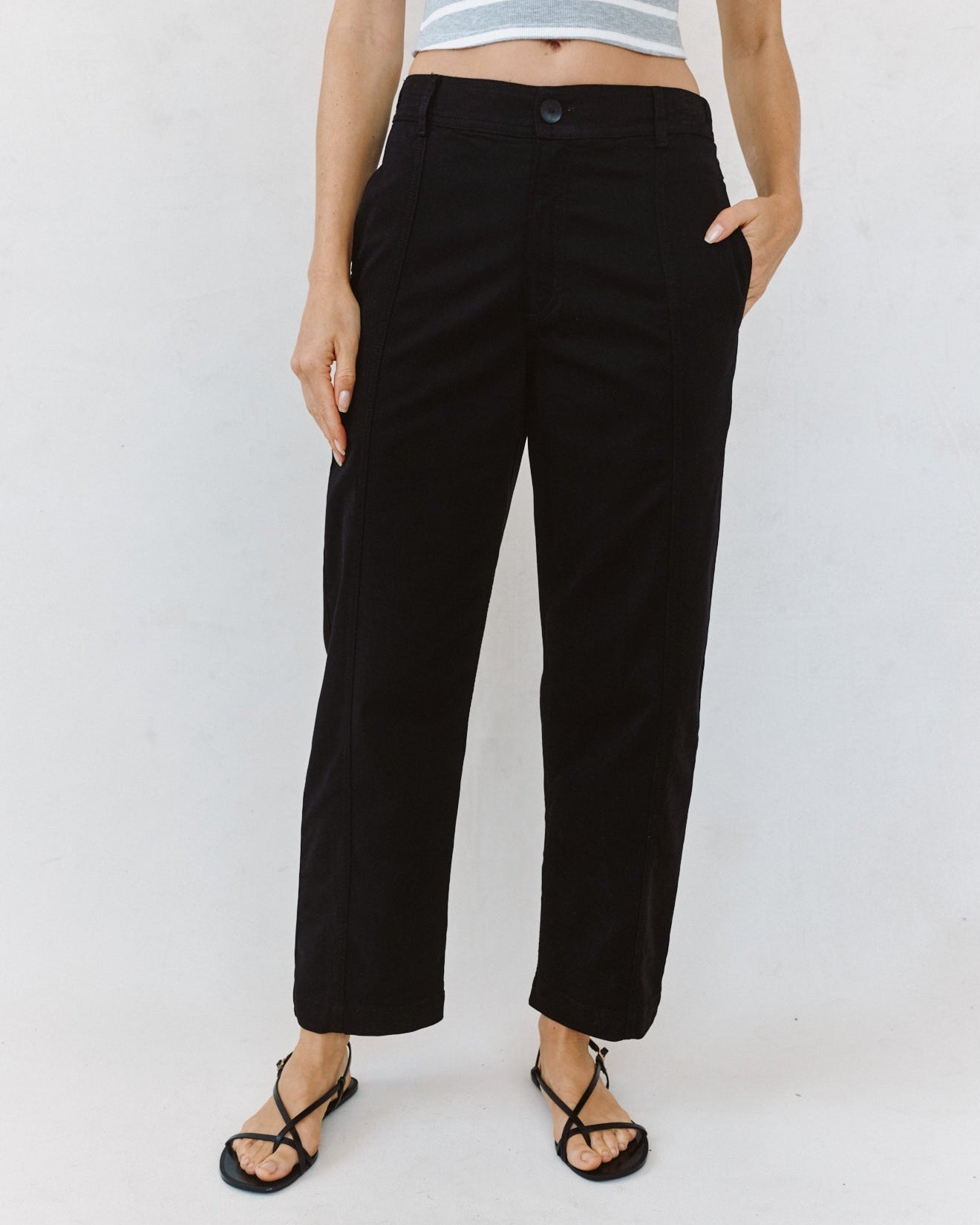 Bella DahlSeamed Soft Barrel With Elastic Back - BlackPants