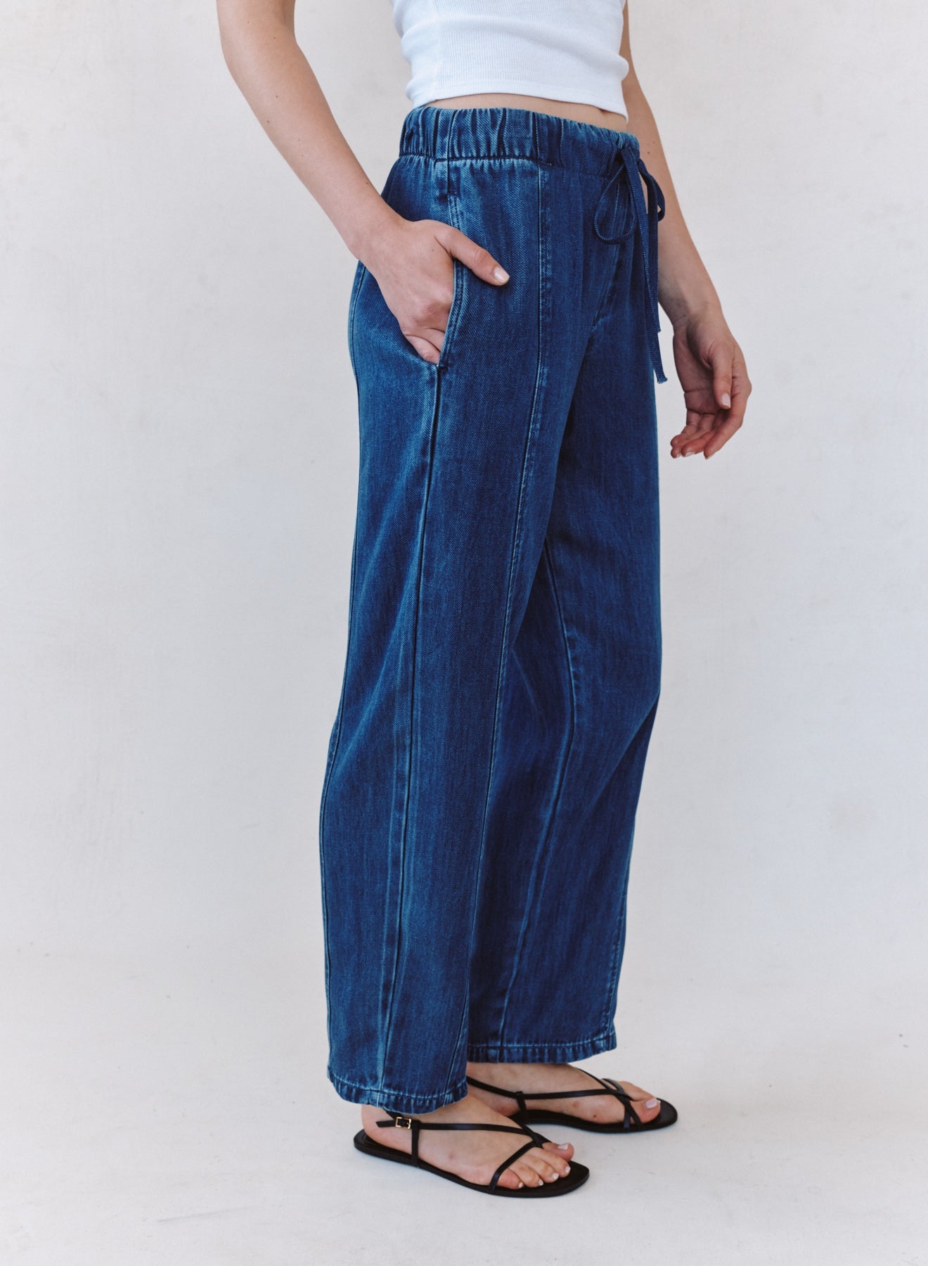 Seamed Soft Barrel with Elastic Back - Horizon Blue Wash – Bella Dahl