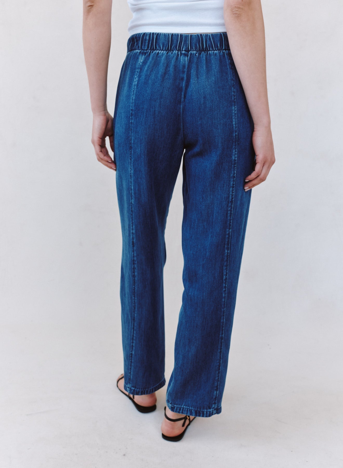 Bella DahlSeamed Soft Barrel with Elastic Back - Horizon Blue WashPants