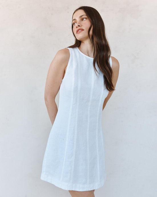 Stylish Women's Sleeveless Dresses | Bella Dahl Stylish Women's Sleeveless Dresses | Bella Dahl