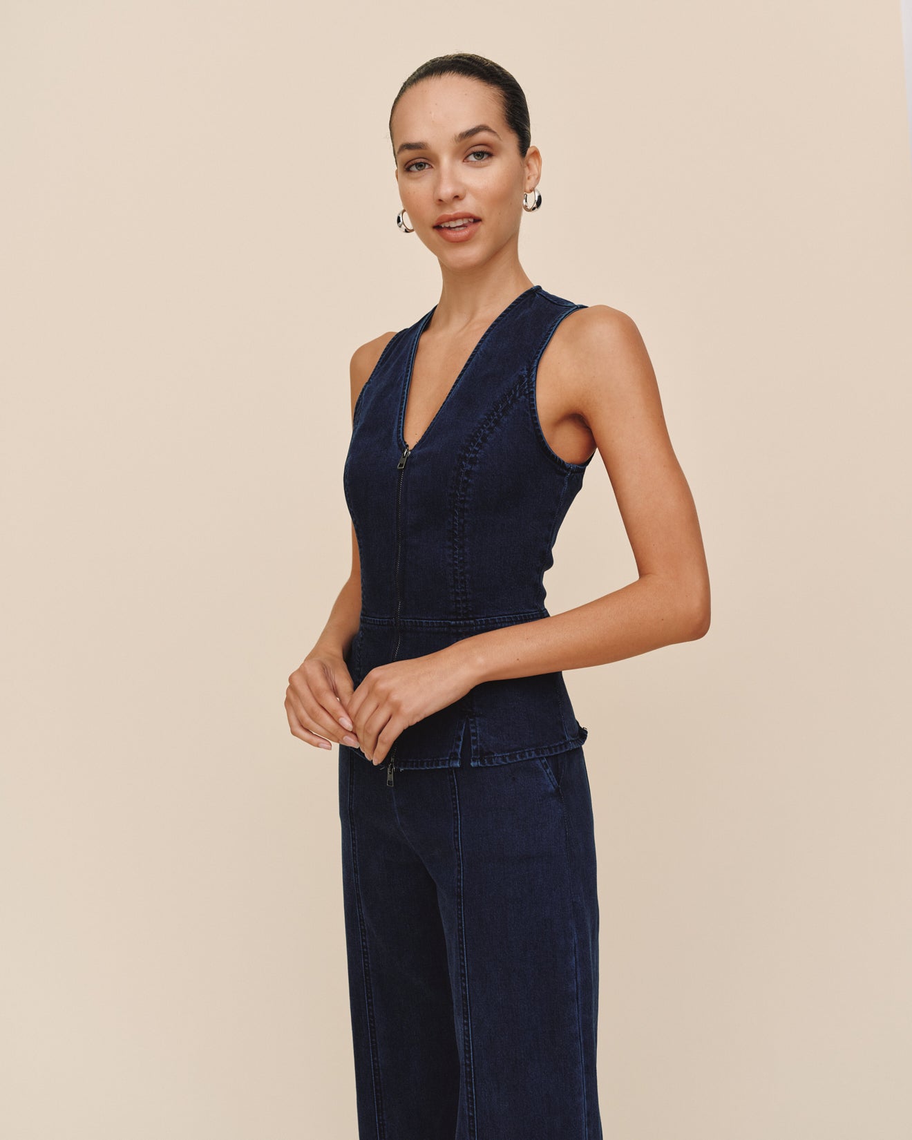 Bella DahlSeamed Zip Vest - Midnight Artic WashTops