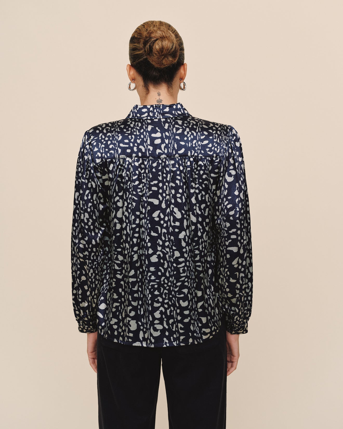 Bella DahlShirred Shoulder Button Down - Arctic Animal PrintTops