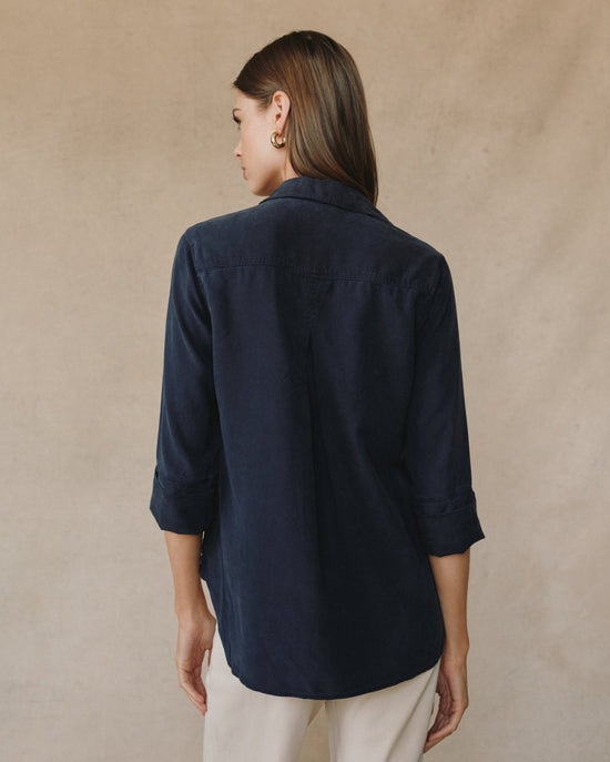 Bella Dahl Shirt Tail Button Down - Endless Sea View 2