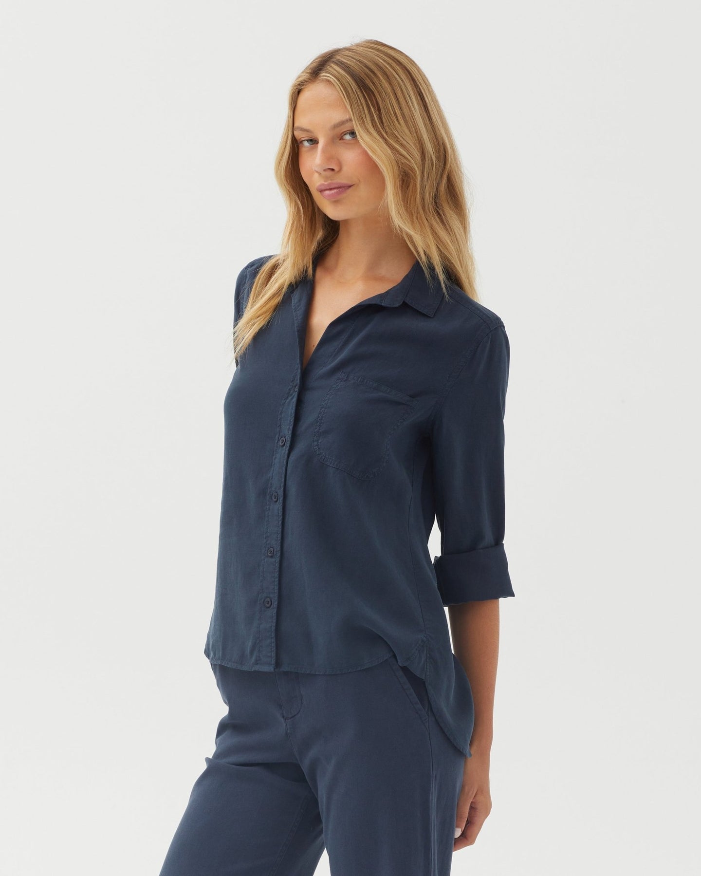 Bella DahlShirt Tail Button Down - Endless SeaTops