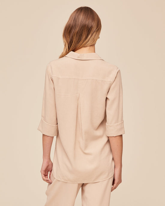 Bella Dahl Shirt Tail Button Down - Linen Sand View 2