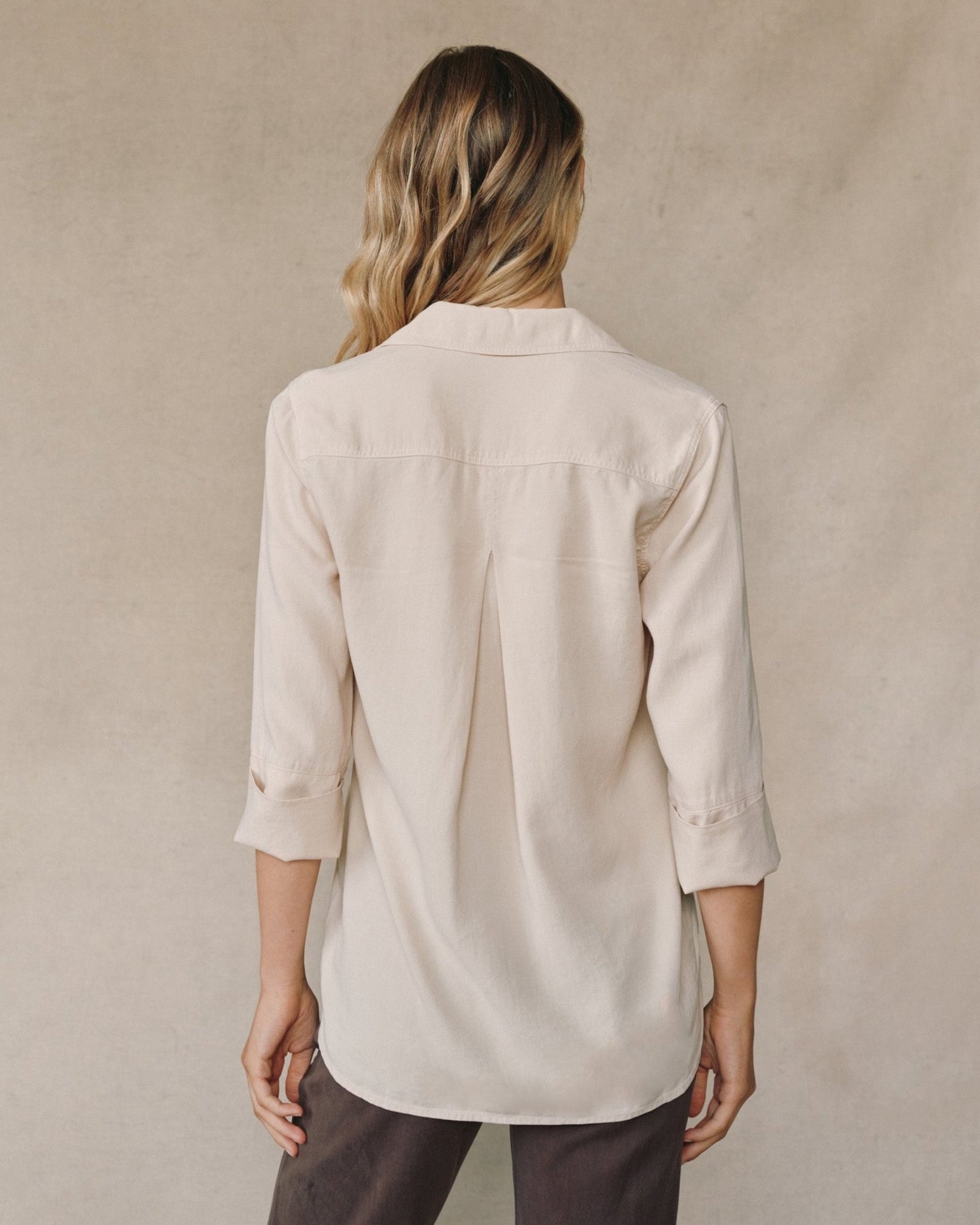 Bella DahlShirt Tail Button Down - Moon StoneTops