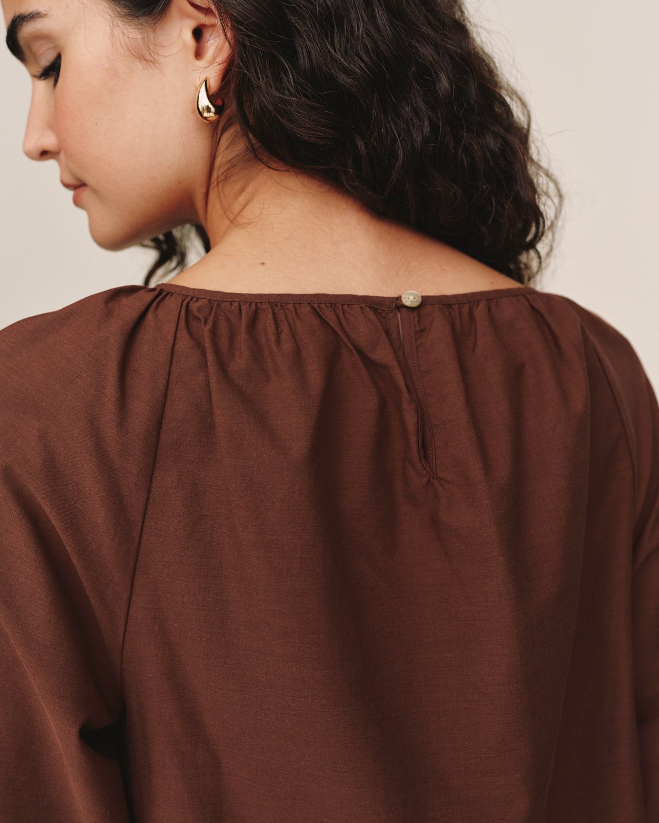 Bella DahlShort Raglan Sleeve Top - Sea Glass BrownTops