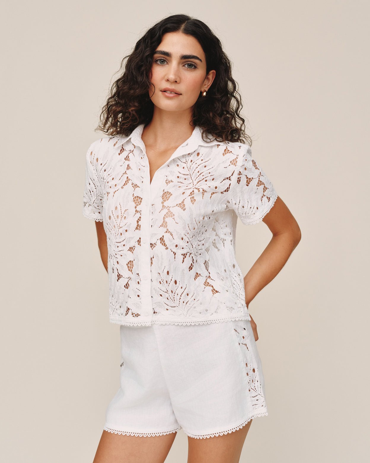 Bella DahlShort Sleeve Contrast Button Down - WhiteTops