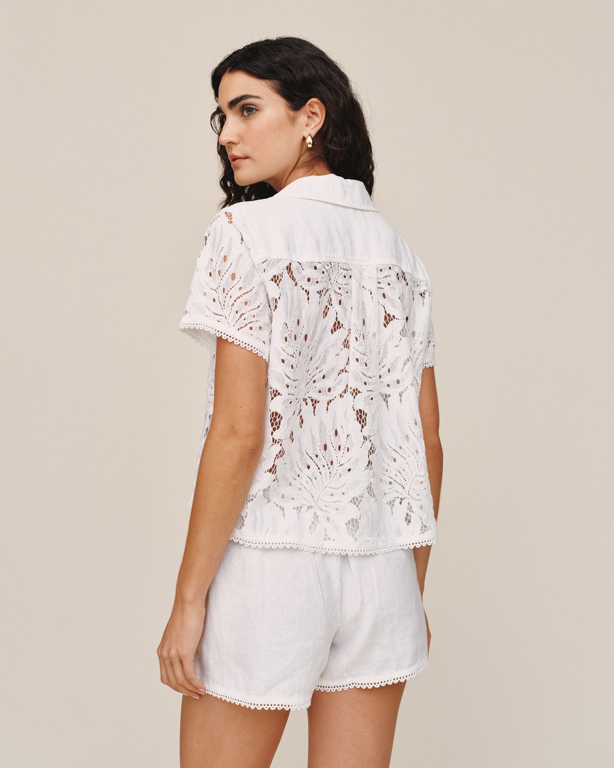Bella DahlShort Sleeve Contrast Button Down - WhiteTops