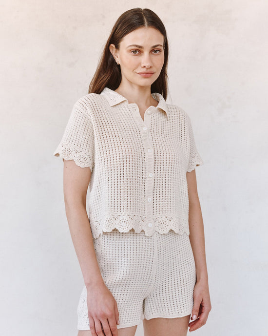 Bella Dahl Short Sleeve Crochet Button Down - Flower Bloom View 2