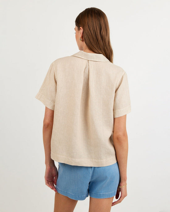 Bella Dahl Short Sleeve Flowy Button Down - Linen Sand View 2