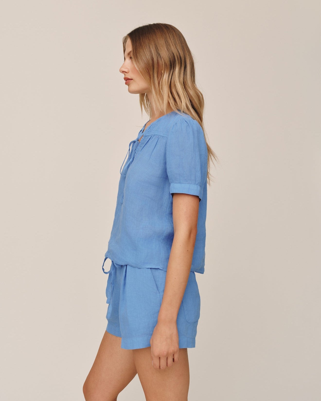 Bella DahlShort Sleeve Flowy Pullover Top - Ocean BlueTops