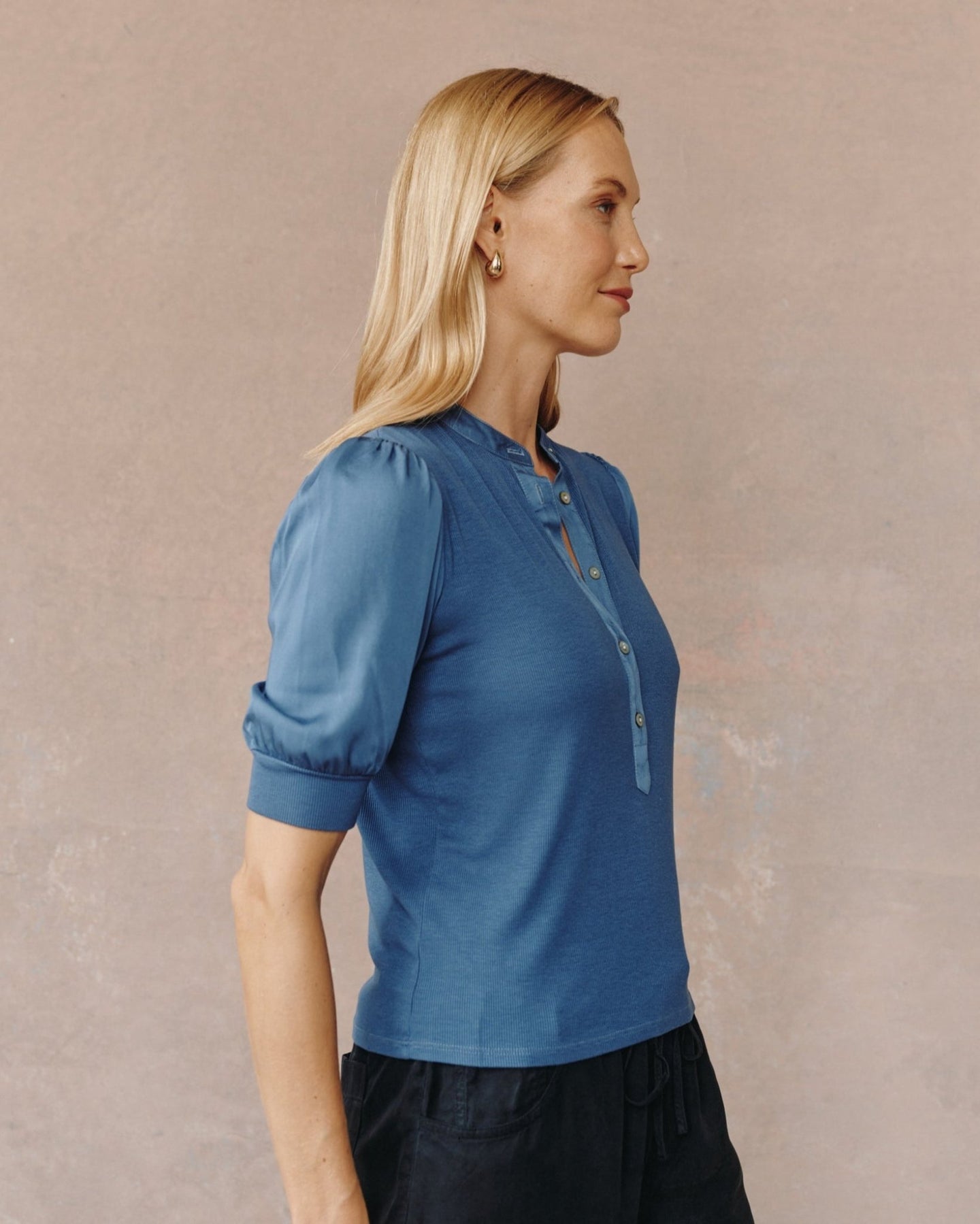 Bella DahlShort Sleeve Placket Mixed Shirt - Indigo BlueTops