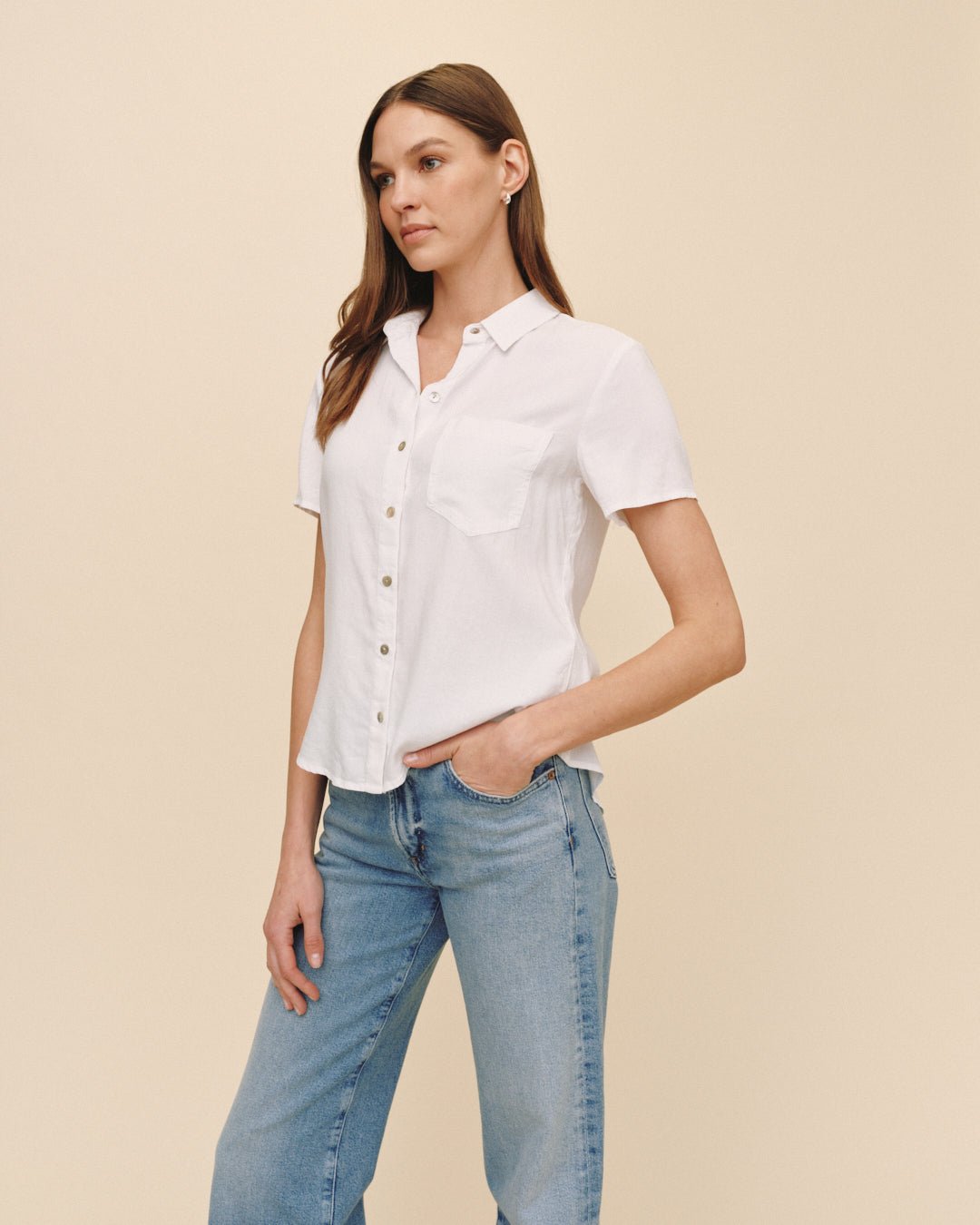 Short Sleeve Pocket Button Down in White - Bella Dahl