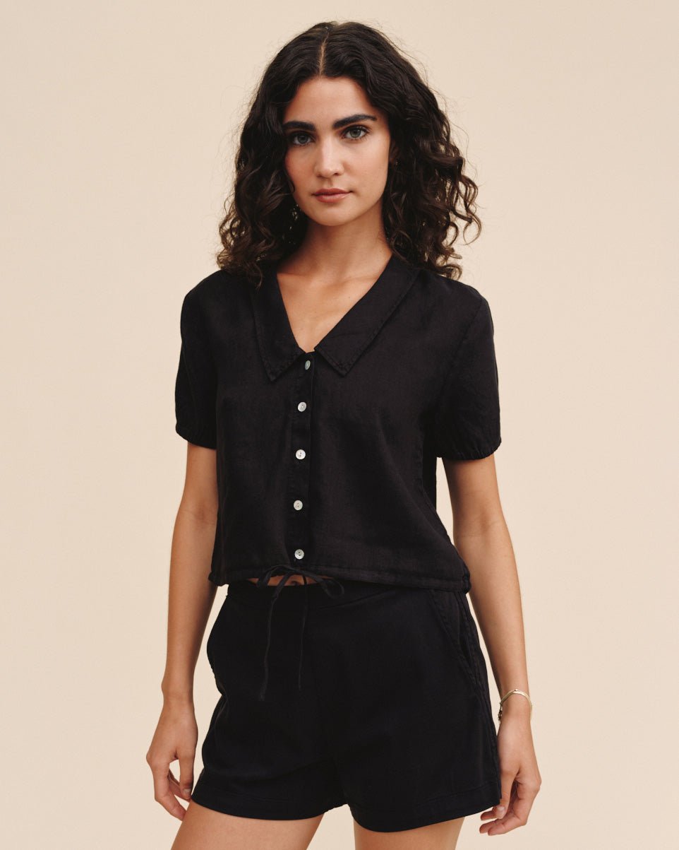 Bella DahlShort Sleeve Puritan Collar Shirt - BlackTops