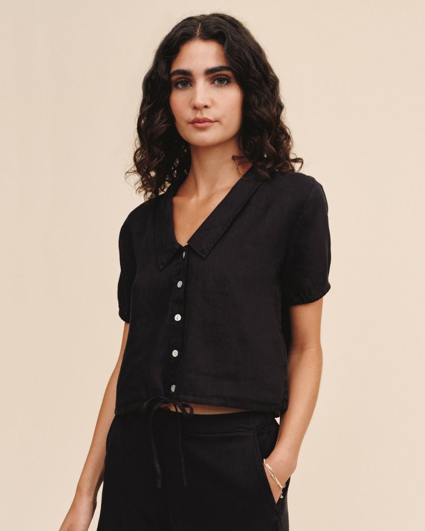 Bella DahlShort Sleeve Puritan Collar Shirt - BlackTops