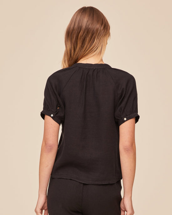 Bella Dahl Short Sleeve Raglan Shirt - Black View 2