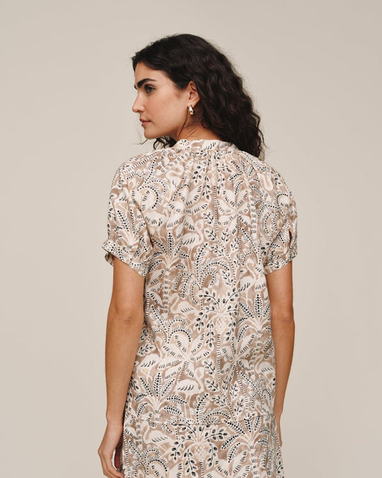 Bella Dahl Short Sleeve Raglan Shirt- Tropical Palm Print View 2