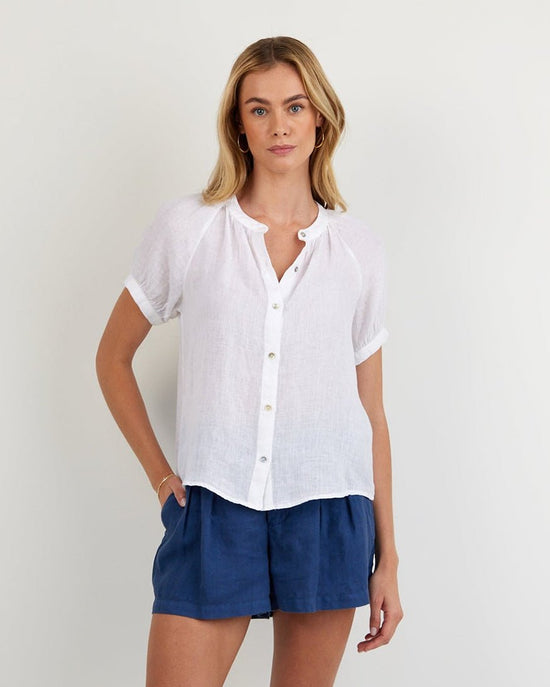 Bella Dahl Short Sleeve Raglan Shirt - White