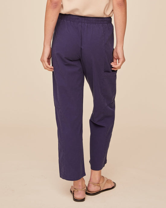 Bella Dahl Side Pocket Seamed Pant - Noir Navy View 2