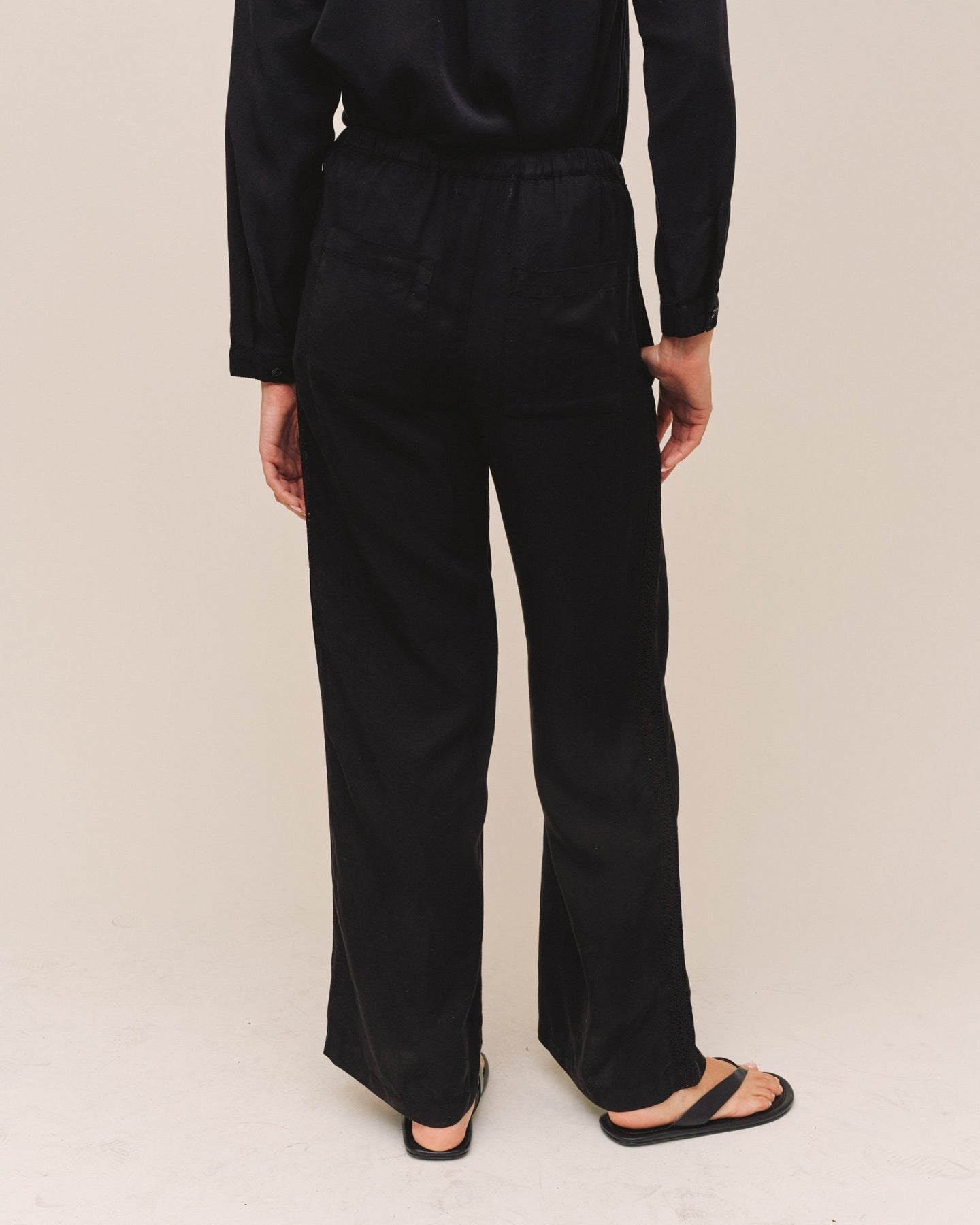 Bella DahlSide Seam Trim Pant - BlackPants