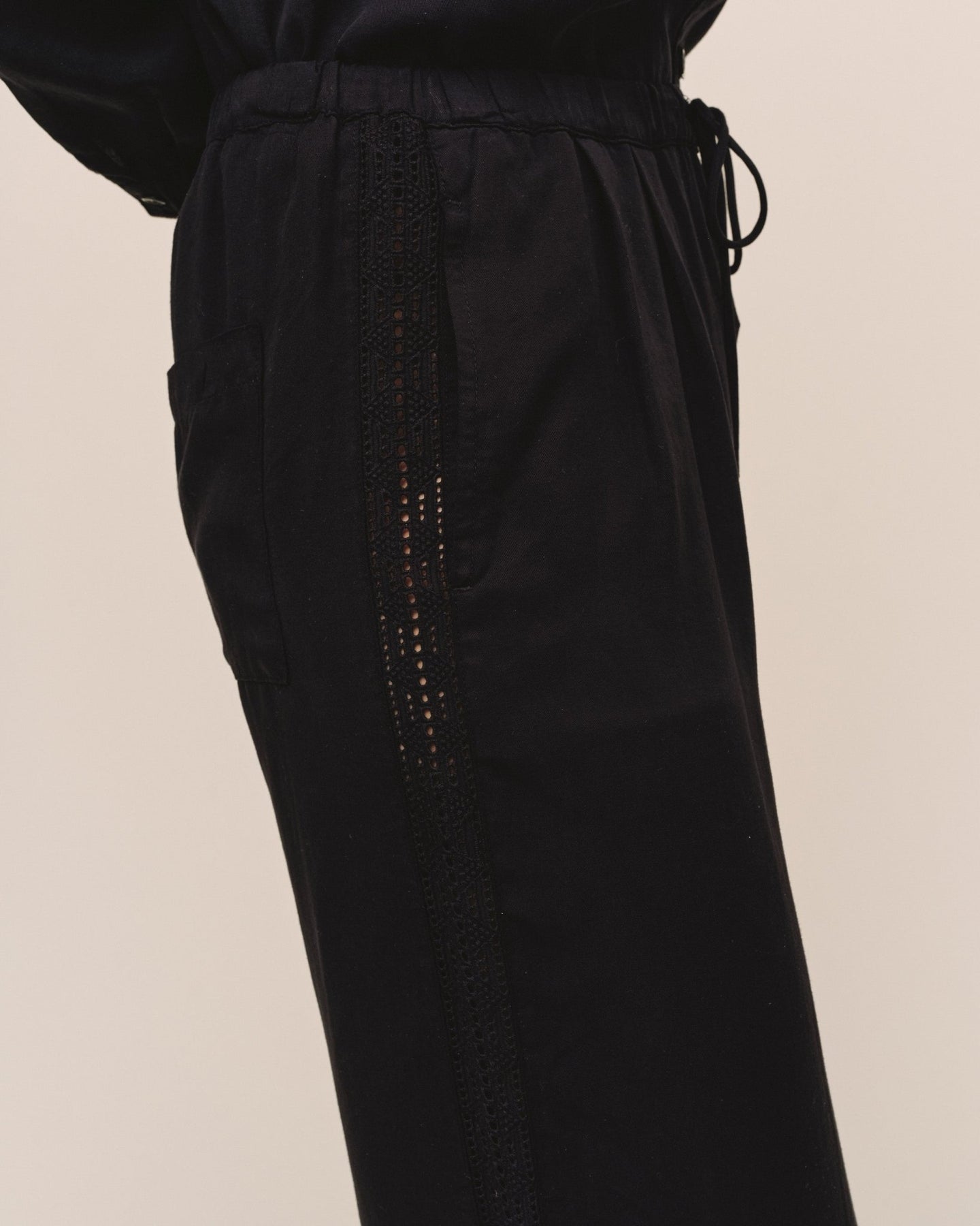Bella DahlSide Seam Trim Pant - BlackPants