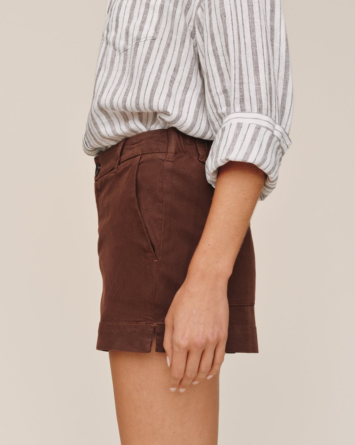 Bella DahlSide Slit Tennis Short - Sienna BrownShorts
