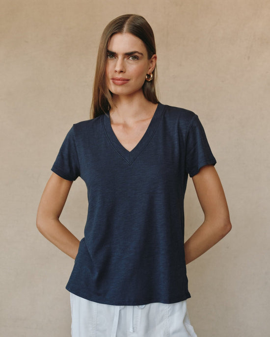 Bella Dahl Side Slit V Neck Tee  - Endless Sea View 2