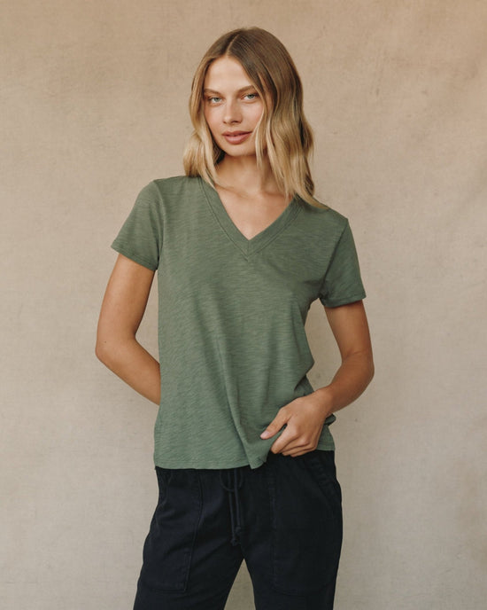 Bella Dahl Side Slit V Neck Tee - Fernwood View 2