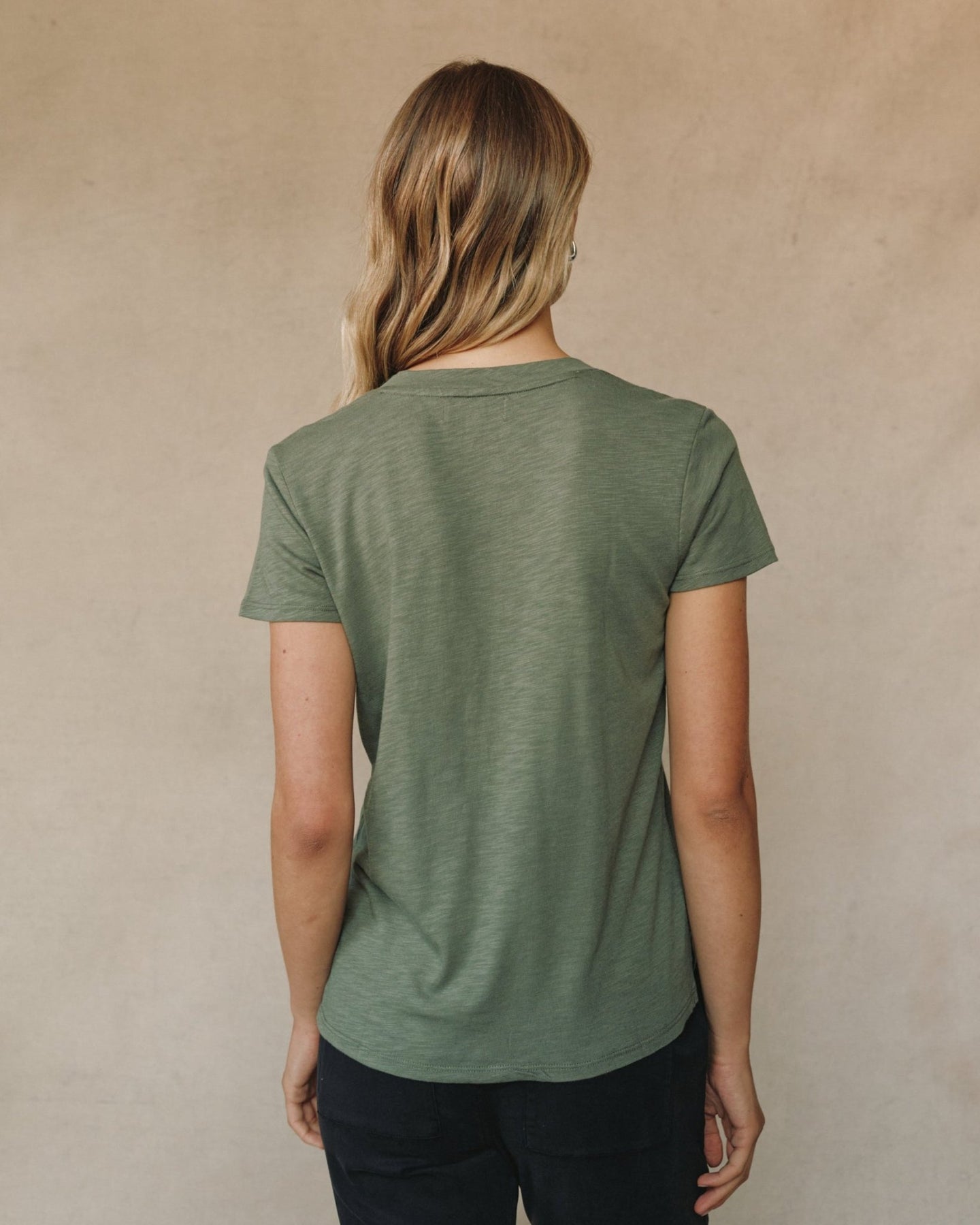 Bella DahlSide Slit V Neck Tee - FernwoodTops