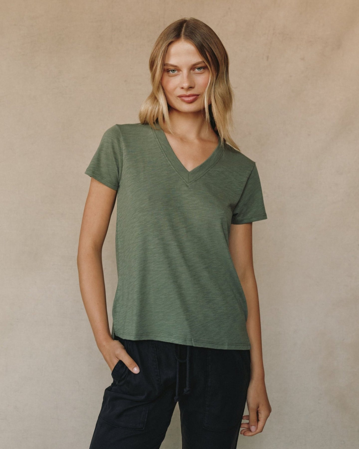Bella DahlSide Slit V Neck Tee - FernwoodTops
