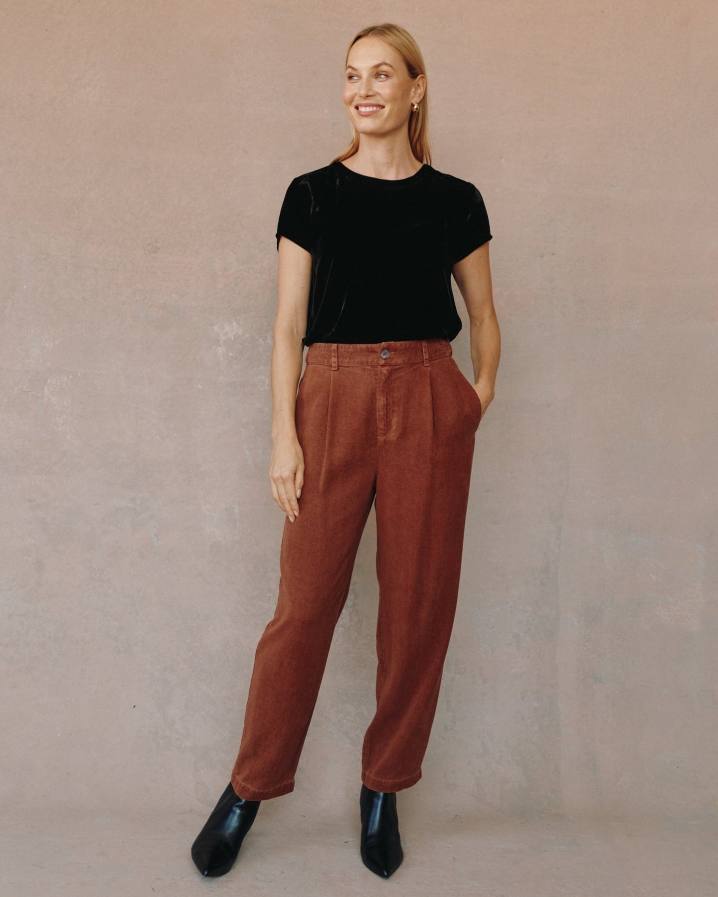 Bella DahlSingle Pleat Pant - Honey OakPants