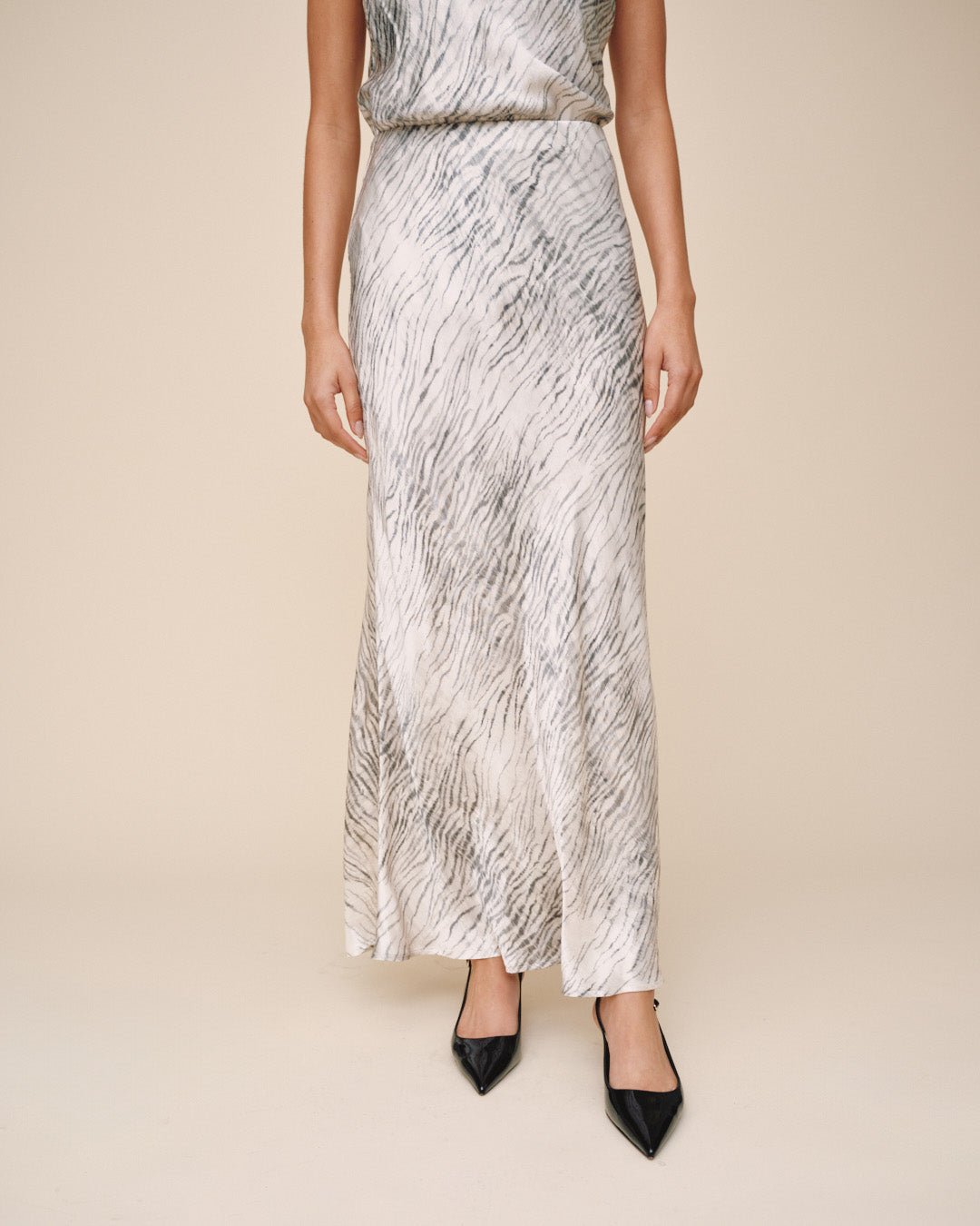 Bella DahlSleek Bias Maxi Skirt - Snow TigerSkirts