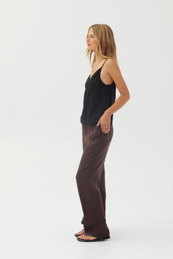 Bella Dahl Sleek Wide Leg Pant - Dark Chestnut View 2