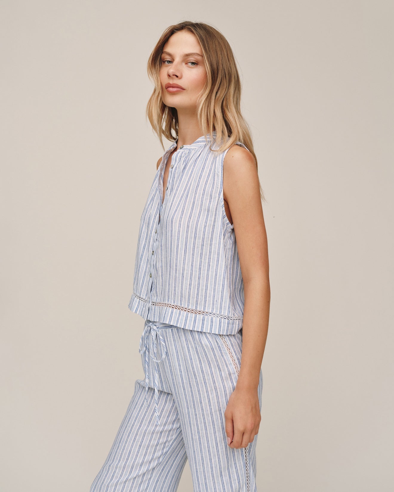 Bella DahlSleeveless Button Front - Ocean Blue StripeTops